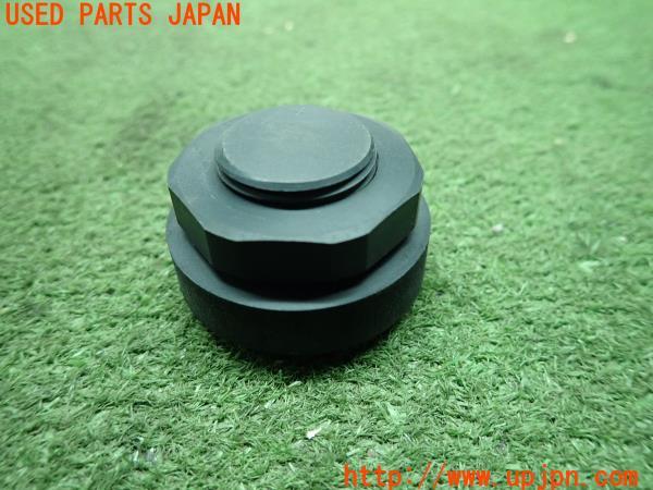 3UPJ=10570800]ハイエースバン200系(KDH205V)レジアスエース 1型 リア ワイパーレスキット メクラ蓋 リヤ 中古_m3