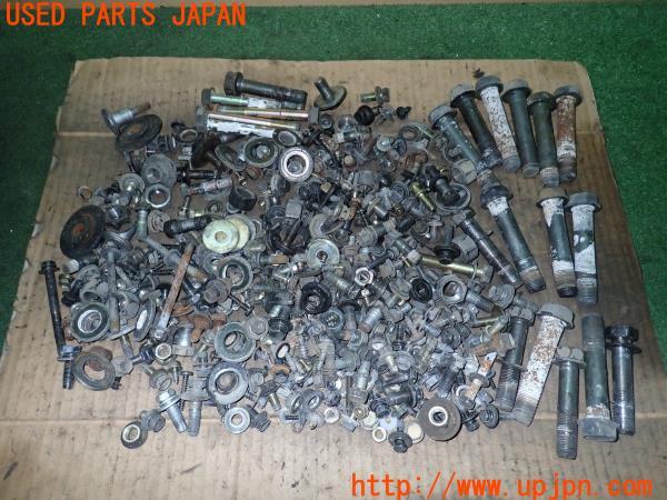 3UPJ=10630720]ランクル80(FJZ80G)中期 ネジ・ナット・ステー類 セット ジャンク_m0