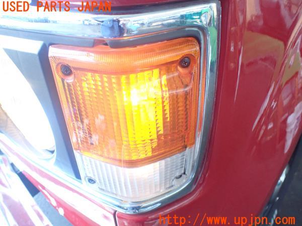 3UPJ=10650523]ランクル80系(FZJ80G)後期 純正 コンビ 左コーナーランプ ライト ハロゲン 中古_m4