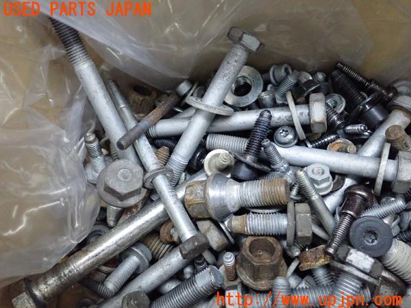 3UPJ=10720720]アバルト595(312系)2013y ボルト ネジ ナット ステー類 セット ジャンク_m4