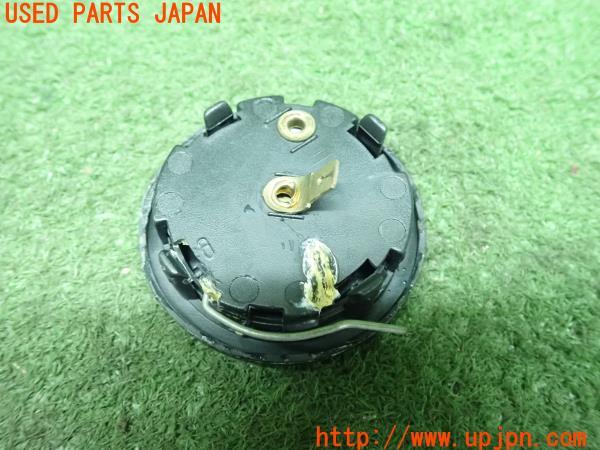 3UPJ=10740532]ランクルプラド(KZJ78W)70系 後期 社外 ホーンボタン スイッチ カーボン柄 中古_m1