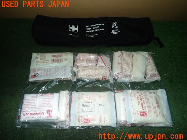 3UPJ=10830640]BMW アクティブハイブリッド5(FZ35 F10)前期 純正 ファーストエイドキット 中古_m0