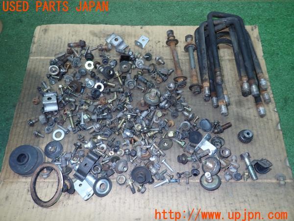 3UPJ=10840720]ランクル70(HZJ77HV)中期 ネジ・ナット・ステー類 セット ジャンク_m0