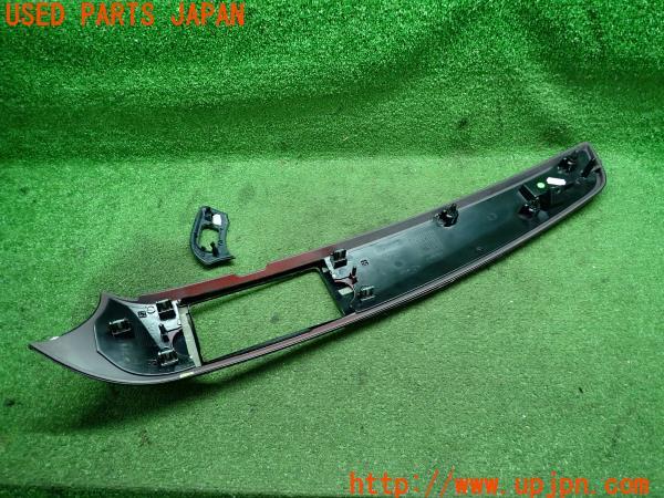 3UPJ=10900649]アルファロメオ ジュリエッタ(940系)スプリント 2012y インパネ インテリアパネル 右ハンドル用 カーボン調シート 中古_m3
