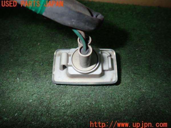 3UPJ=10960530]ランクルプラド(KZJ78W)後期 XACTA ザクタ 右サイドマーカー 818-58313 中古_m2