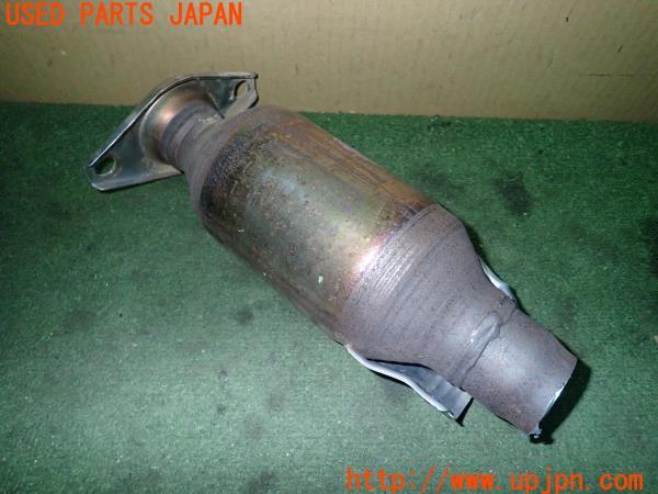 3UPJ=10990159]シエンタ(NHP170G)純正 触媒 マニバーター マテリアル 全体重量約1.7kg 切断加工品 ジャンク_m1
