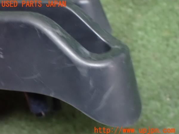 3UPJ=11050652]レクサス CT200h 初代(ZWA10)初期型 純正オプション ポータブルオーディオホルダー 58880-76010 小物入れ 中古_m4