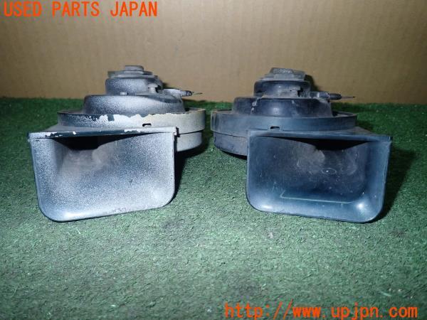 3UPJ=11100563]NV350 キャラバン バン(VR2E26)前期 MITSUBA ミツバ ホーン ALPHA HORN MBL-2E12 MBH-2E11 中古_m2