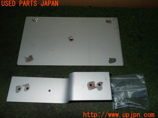 3UPJ=11190604]ヴェルファイアハイブリッド(ATH20W)社外 フリップダウンモニター ステー ブラケット 中古_m0