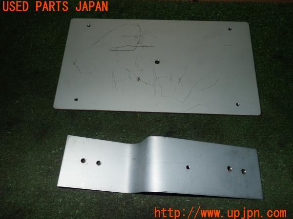 3UPJ=11190604]ヴェルファイアハイブリッド(ATH20W)社外 フリップダウンモニター ステー ブラケット 中古_m1