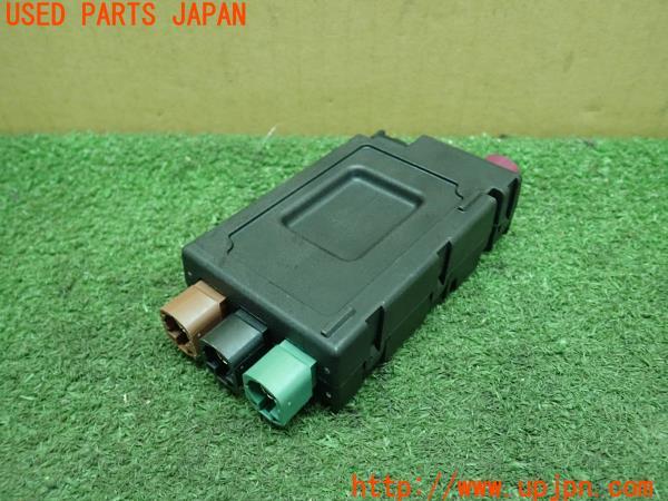3UPJ=11220580]VW ゴルフ(AUDFG)純正 USBハブ 5G0.035.953.D 中古_m0