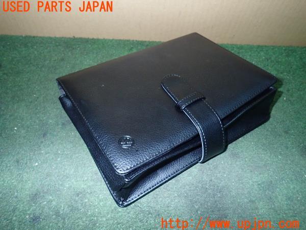 3UPJ=11220801]VW ゴルフ(AUDFG)車検証入れ 取説ケース 中古_m1
