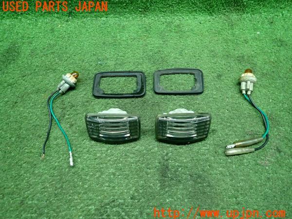 3UPJ=11270530]ランクル80系(FZJ80G)中期 XACTA ザクタ サイドマーカー スモーク 818-58313 ライト ランプ 2点 中古_m0