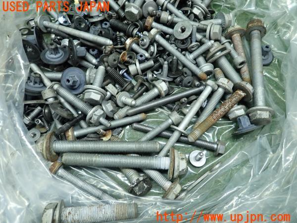3UPJ=11280720]VW ザ・ビートル(16系)前期 2013y ボルト ネジ ナット ステー類 セット ジャンク_m2