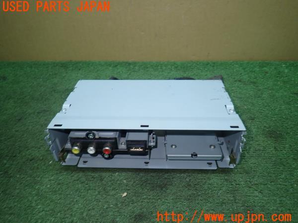 3UPJ=11320580]アウディ TT クーペ(8JCDA)純正 USB・RCAポート 中古_m0
