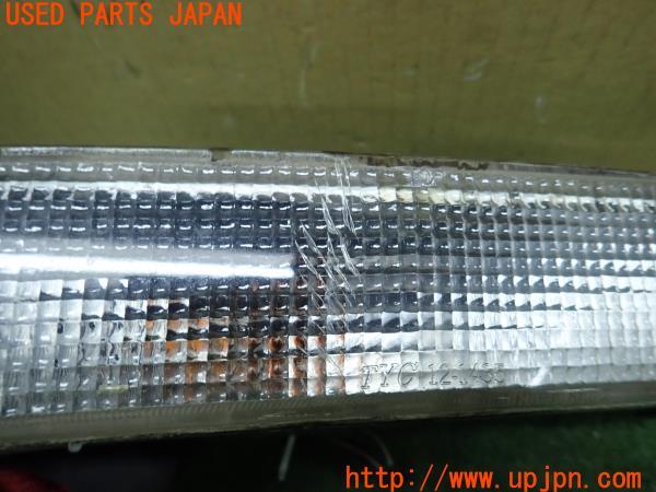 3UPJ=11360514]ランクル80系(FZJ80)中期 TYC フロントウインカー 12-1436 中古_m2