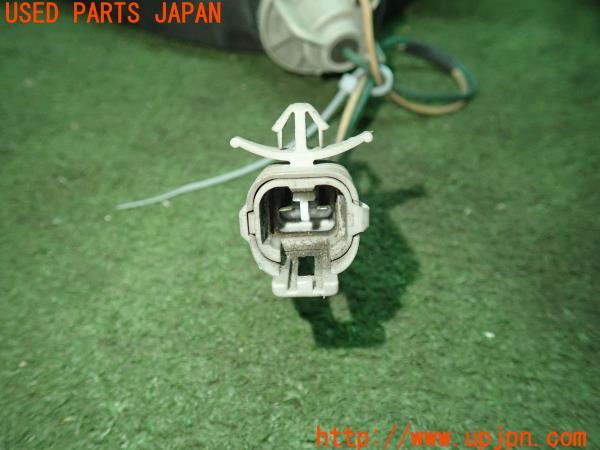 3UPJ=11360514]ランクル80系(FZJ80)中期 TYC フロントウインカー 12-1436 中古_m4