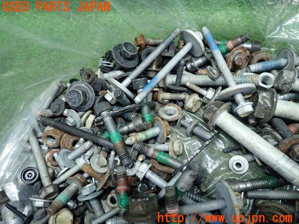 3UPJ=11510720]ジープグランドチェロキー(WK36A)JEEP Grand Cherokee 2012y ボルト ネジ ナット ステー類 セット ジャンク_m4