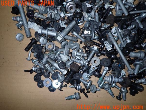 3UPJ=11570720]BMW X3(F25)2015y LCI 後期 ネジ・ナット・ステー類 セット ジャンク_m2