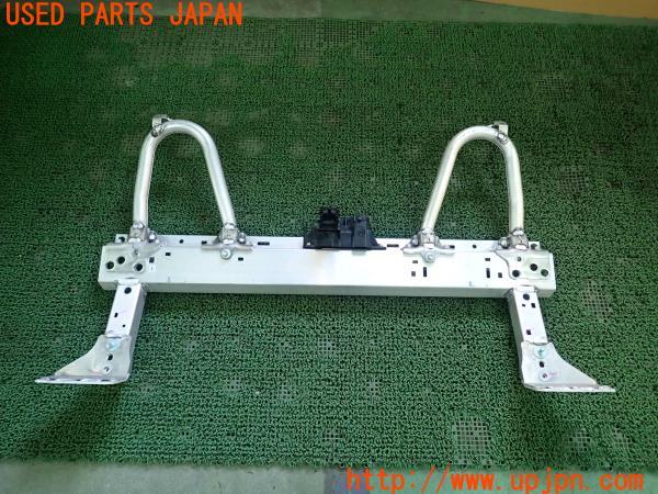 3UPJ=11580715]アバルト 124スパイダー(NF2EK)マツダ純正 ロールバー 中古_m0