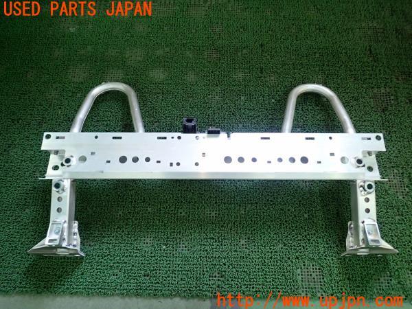 3UPJ=11580715]アバルト 124スパイダー(NF2EK)マツダ純正 ロールバー 中古_m2