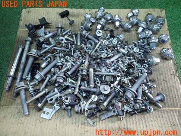3UPJ=11600720]レクサス LS600h(UVF45)後期 ネジ・ナット・ステー類 セット ジャンク_m0
