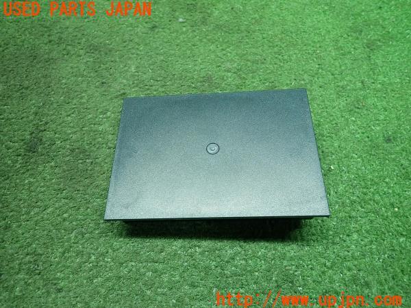 3UPJ=11670579]日産 ノート オーラ(AURA)(E13)G FOUR 純正 ワイヤレスチャージャー WC500M-NM 充電 LG 中古_m0