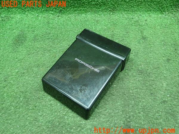 3UPJ=11760652]Porsche ポルシェ911(996)カレラ4クーペ 前期 純正 セームケース メンテナンス プラケース 小物 中古_m0