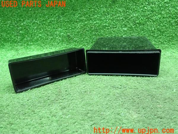 3UPJ=11760652]Porsche ポルシェ911(996)カレラ4クーペ 前期 純正 セームケース メンテナンス プラケース 小物 中古_m2