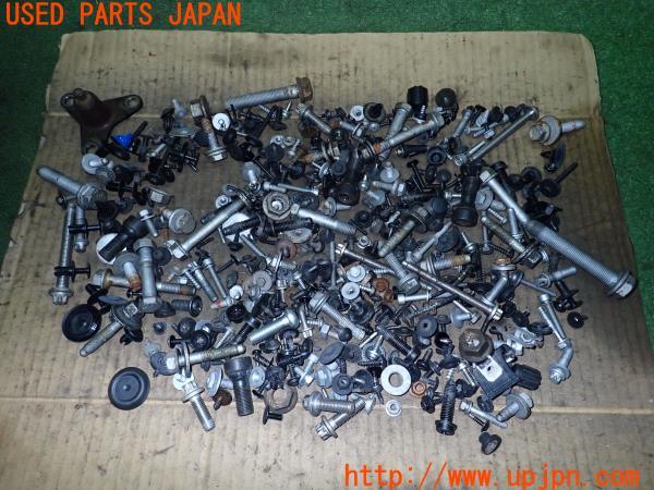 3UPJ=11780720]BMW X5(FE30 E70)前期 ネジ・ナット・ステー類 セット ジャンク_m0