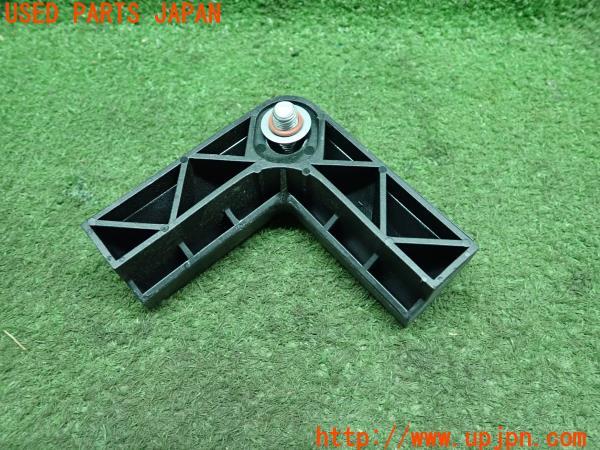 3UPJ=11800631]BMW X3(F25)2013y 純正 バッテリーターミナルクランプ 61217586426 E89 F26 中古_m2