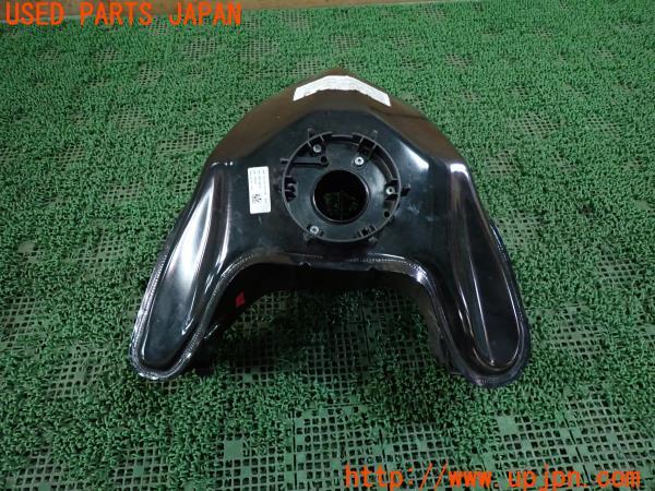 3UPJ=11810038]BMW・G 310R(G31AA)純正 タンク 燃料タンク フューエル 中古		_m2