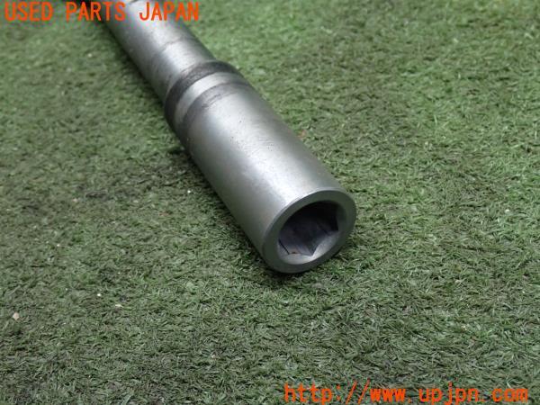 3UPJ=11810705]BMW・G 310R(G31AA)純正 フロント アクスルシャフト カラー付 中古		_m1