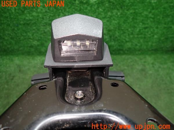 3UPJ=11830034]KTM・RC 390 (2023y) 純正 テールライト・ナンバーステー ブラケット ナンバー灯付 中古_m3