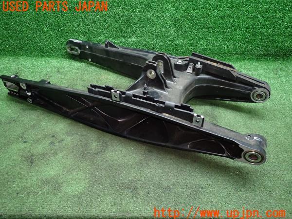3UPJ=11830408]KTM・RC 390 (2023y) 純正 スイングアーム サスペンション 中古		_m1