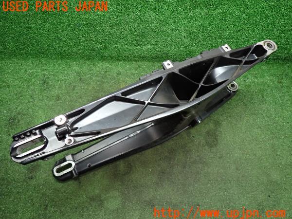3UPJ=11830408]KTM・RC 390 (2023y) 純正 スイングアーム サスペンション 中古		_m2
