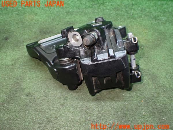 3UPJ=11830421]KTM・RC 390 (2023y) 純正 リアブレーキキャリパー キャリパーサポート付 中古		_m4