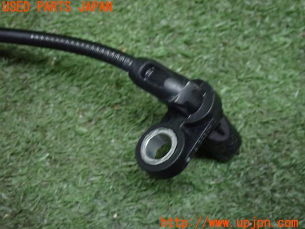 3UPJ=11830557]KTM・RC 390 (2023y) 純正 フロント ABSセンサー 中古		_m2