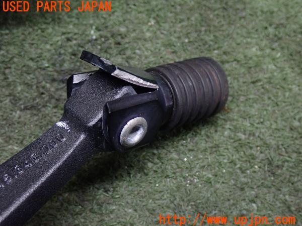 3UPJ=11830567]KTM・RC 390 (2023y) 純正 左ステップホルダー・シフトペダル ジャンク		_m3