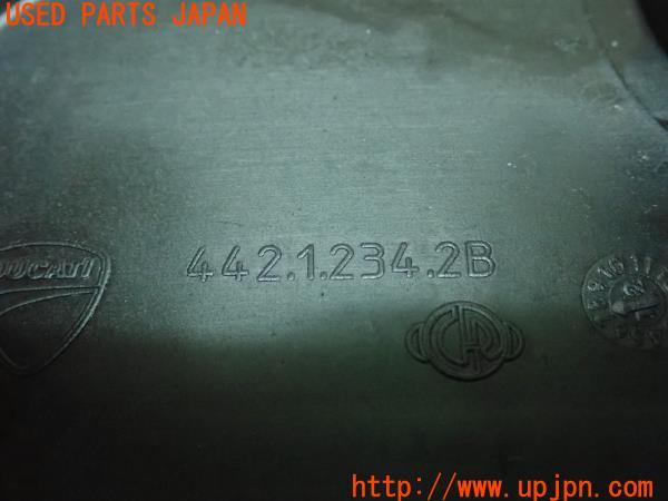 3UPJ=11840122]ドゥカティ・1199 パニガーレ S トリコローレ(ZDMH802JACB)純正 エアクリカバー 442.1.234.2B 中古_m3