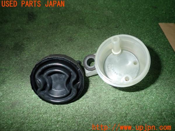 3UPJ=11840203]ドゥカティ・1199 パニガーレ S トリコローレ(ZDMH802JACB)純正 フロントブレーキタンク 中古_m3