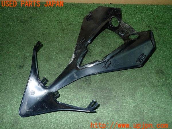 3UPJ=11840562]ドゥカティ・1199 パニガーレ S トリコローレ(ZDMH802JACB)純正 リアインナーフェアリング 460.1.490.1A 中古_m2