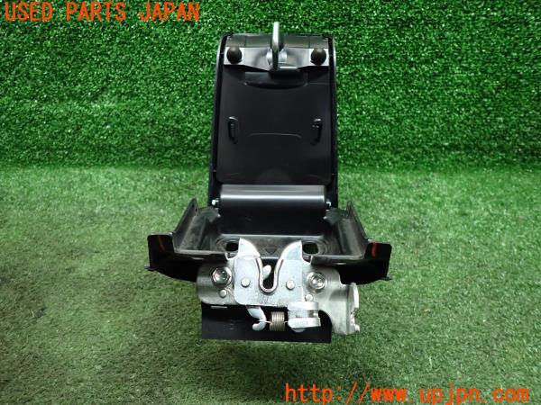 3UPJ=11850001]ヤマハ・トリシティ 300(SH15J)2022y 純正 フューエルリッド 給油口パネル 中古		_m3