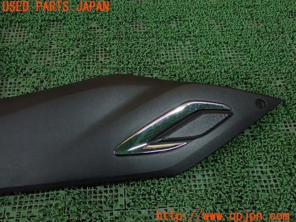 3UPJ=11850005]ヤマハ・トリシティ 300(SH15J)2022y 純正 左サイドカバー 中古		_m2
