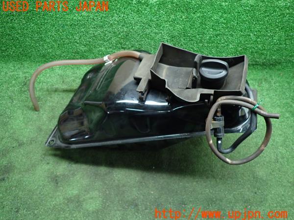 3UPJ=11850038]ヤマハ・トリシティ 300(SH15J)2022y 純正 タンク 燃料タンク フューエルタンク 中古		_m1