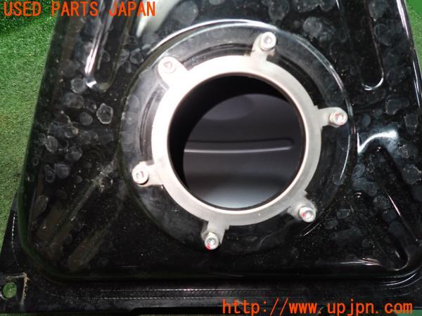3UPJ=11850038]ヤマハ・トリシティ 300(SH15J)2022y 純正 タンク 燃料タンク フューエルタンク 中古		_m3