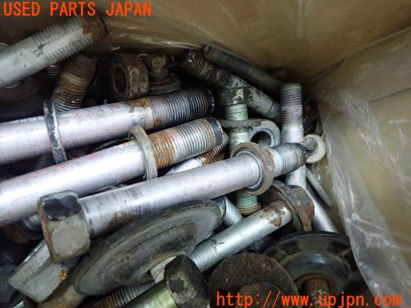 3UPJ=11860720]ランクル100系(UZJ100W)前期 ボルト ネジ ナット ステー類 セット ジャンク _m1