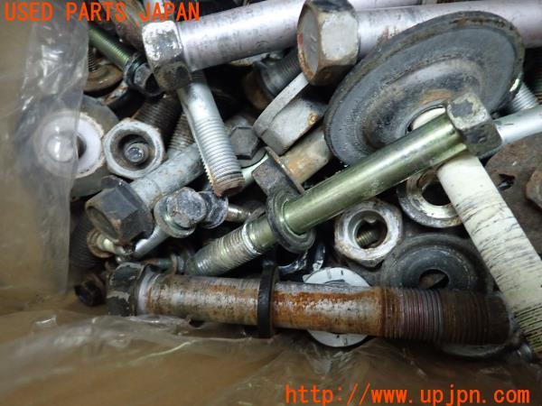 3UPJ=11860720]ランクル100系(UZJ100W)前期 ボルト ネジ ナット ステー類 セット ジャンク _m3