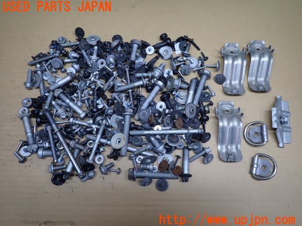 3UPJ=11880720]BMW 320d ツーリング(F31)2013y 前期 ネジ・ナット・ステー類 セット ジャンク _m0