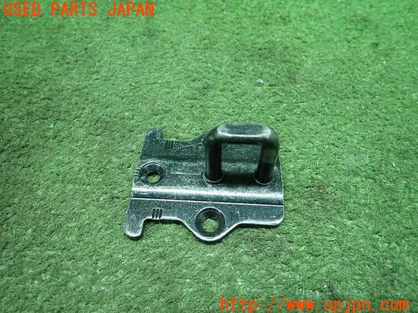 3UPJ=11910133]BMW M6 カブリオレ(F12)2012y brose トランクリッドストライカー 7199178 ロック ラッチ 金具 受け 中古_m0